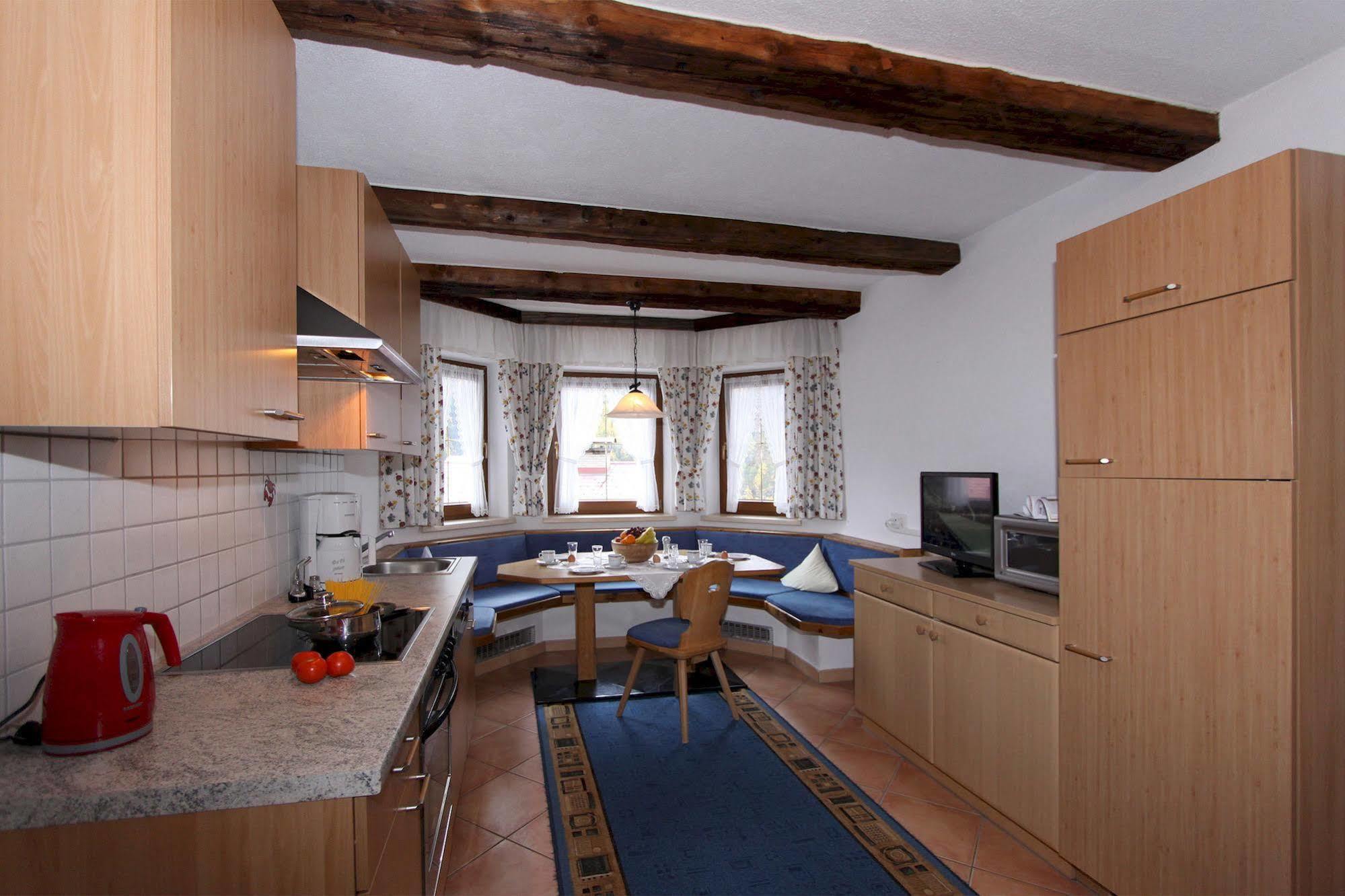 Tonis Ferienheim Apartment Solden Ngoại thất bức ảnh